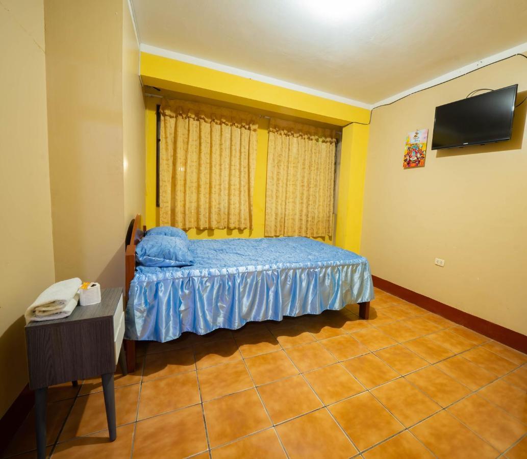 Hostal Tarapaca 호텔 Huánuco 외부 사진