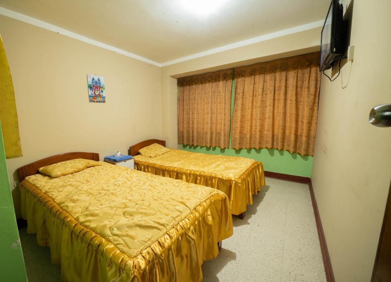 Hostal Tarapaca 호텔 Huánuco 외부 사진